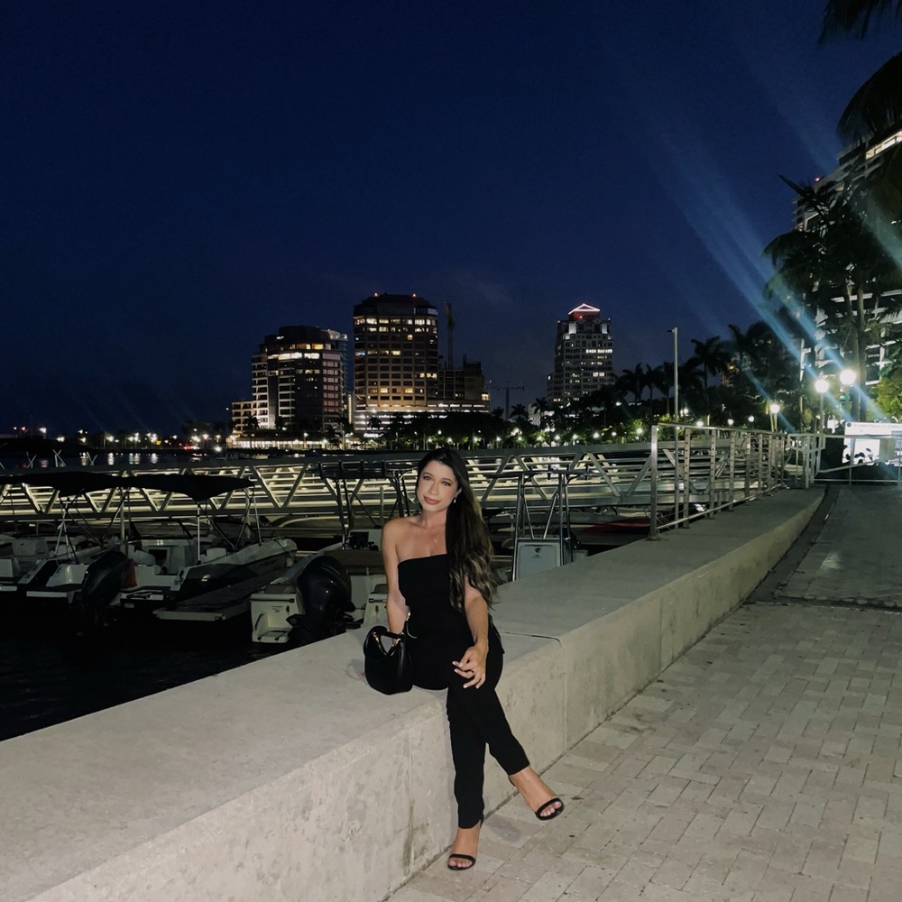 Meet your Posher, Scarlet